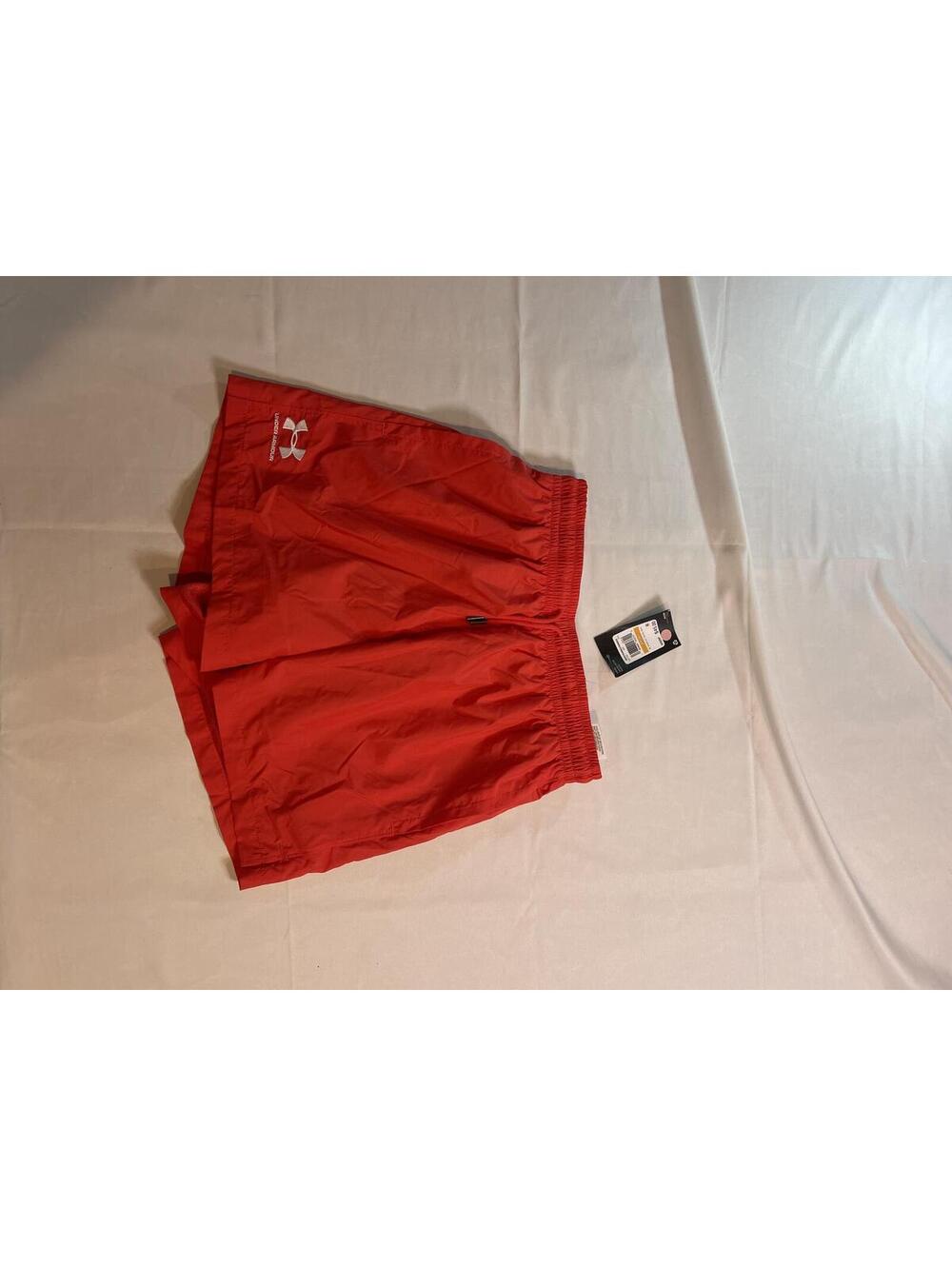 Men’s Under Armour Size Small Essential Volley Shorts